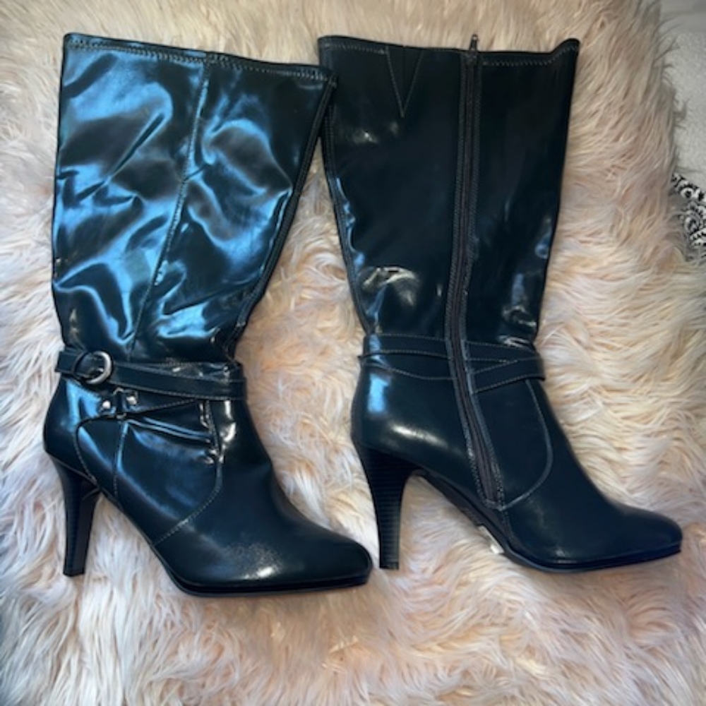 Size 12w boots